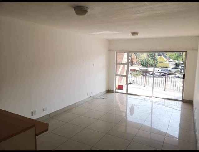 2 BEDROOM APARTMENT TO LET IN PRESTBURY